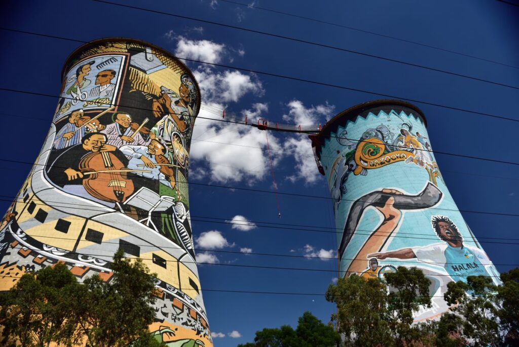 Discovering Soweto: A Comprehensive Guide to the Red Bus Tour Soweto